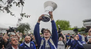 Avrupa Ligi şampiyonu Fenerbahçe Beko, yurda döndü