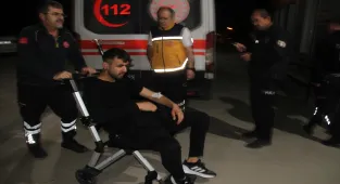 Beyşehir'de parktaki kavgada bıçaklanan genç yaralandı