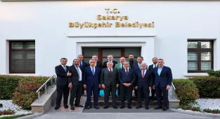 Gençlik ve Spor Bakanı Bak, Sakarya'da ziyaretlerde bulundu 