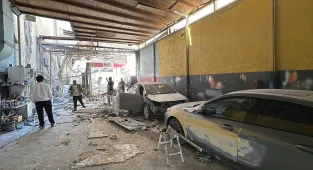 GÜNCELLEME 2 - Bağcılar'da ütü paket atölyesindeki patlamada 1 kişi yaralandı