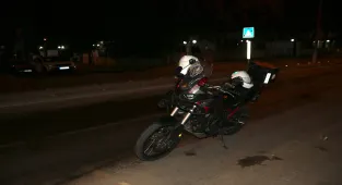 GÜNCELLEME - Çanakkale'de polis ekibinin şüpheli aracı takip ederken çarptığı üniversite öğrencisi ağır yaralandı