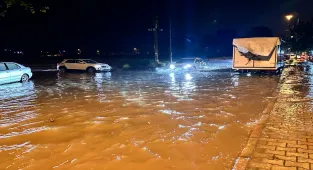 Hatay'da sağanak ve dolu etkili oldu
