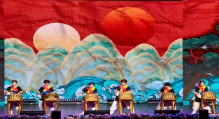 Kazakistan'da 1 Mayıs Halk Birliği Günü kutlandı