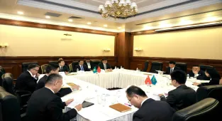 Kazakistan ve Çin, iki ülke arasında yolcu treni seferleri planlanıyor