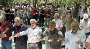 Konya'da tarihi namazgahta yağmur duası yapıldı