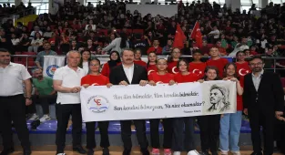 Memur-Sen Genel Başkanı Yalçın, Afyonkarahisar'da ödül töreninde konuştu: