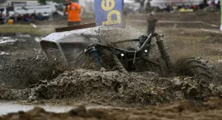 Off-road tutkunları Düzce'deki şenlikte buluştu