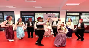 TİKA'dan Sırbistan'daki kültür ve sanat derneğine geleneksel kıyafet desteği