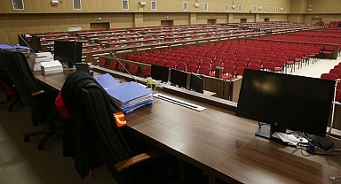 Adana'da metruk evde ceset bulunmasıyla ilgili 5 sanıktan 2'sine hapis