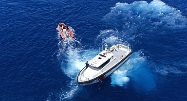 Alanya'da keçi kayalıklarda mahsur kaldı!