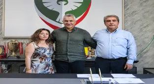 Amed Sportif Faaliyetler'de teknik direktörlüğe Mehmet Altıparmak getirildi