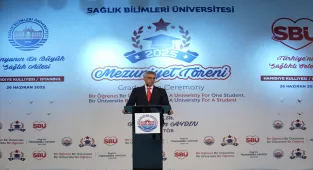 Bakan Memişoğlu, Sağlık Bilimleri Üniversitesi mezuniyet törenine katıldı: 