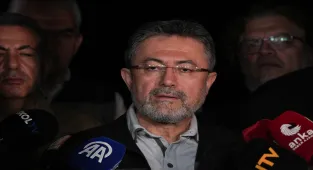 Bakan Yumaklı, İzmir'de orman yangınlarına ilişkin konuştu: