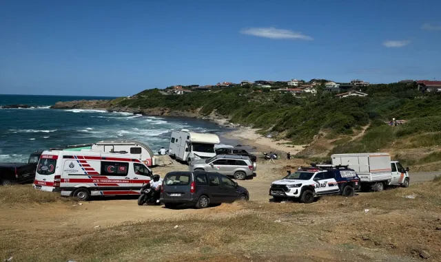 Beykoz'da denizde boğulma tehlikesi geçiren 2 kişi kurtarıldı, 1 kişi kayboldu