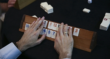 Bursa'da 17 yıl hapis cezası bulunan hükümlü okey oynarken yakalandı