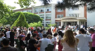 Bursa ve çevre illerde YKS'nin ilk oturumu TYT başladı