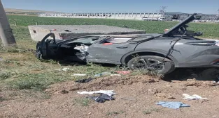 Elazığ'da şarampole devrilen otomobildeki 4 kişi yaralandı