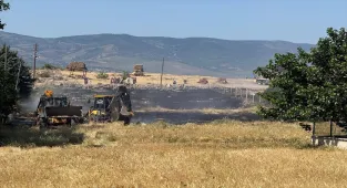 Güdül'de tarım arazisinde çıkan yangın söndürüldü