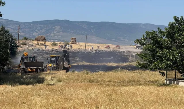 Güdül'de tarım arazisinde çıkan yangın söndürüldü