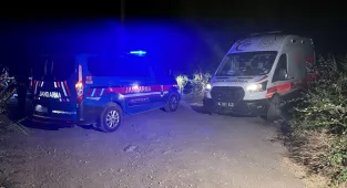 GÜNCELLEME - Bursa'da sahil yolunda erkek cesedi bulundu