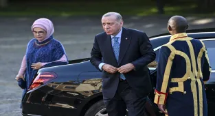 GÜNCELLEME - Cumhurbaşkanı Erdoğan, Hollanda Kralı Alexander'ın NATO liderleri onuruna verdiği yemeğe katıldı