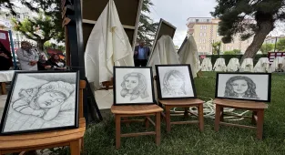 Karaman'da Halk Eğitim Merkezinin yıl sonu sergisi açıldı