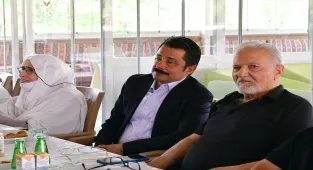 Kırşehir Valisi Demiryürek, huzurevi ve sevgi evlerini ziyaret etti