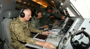 Orgeneral Gürak ve Azerbaycanlı mevkidaşı Orgeneral Veliyev, Anadolu Kartalı-2025'e katıldı