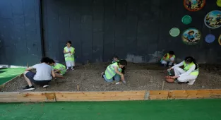 Samsun Kültür Yolu Festivali'nde minik eller temsili arkeolojik kazı yaptı