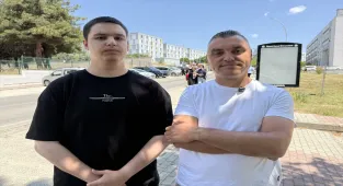 Tekirdağ'da baba ile oğul YKS heyecanını birlikte yaşadı