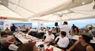 YÖK Bilim Kafe etkinlikleri kapsamında Evrende Su Arayışı söyleşisi yapıldı