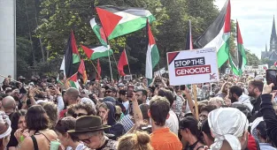 Berlin'de polis, Filistin'e destek gösterisine sert müdahalede bulundu