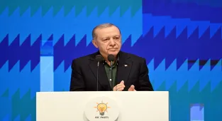 Cumhurbaşkanı ve AK Parti Genel Başkanı Erdoğan, 32. İstişare ve Değerlendirme Toplantısı'nda konuştu: (3)