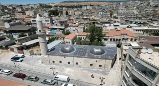 Depremde zarar gören 3 asırlık Kilis Çalık Camisi yarın ibadete açılacak