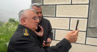 GÜNCELLEME 2 - Kaçkar Dağları'nın zirvesinde düşen uçağın enkazına ulaşıldı