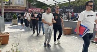 GÜNCELLEME - Eskişehir'de dublör kullanarak arsa satışı yaptıkları iddia edilen 5 şüpheli tutuklandı