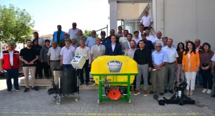 Kırşehir'de ceviz üreticilerine makine desteği