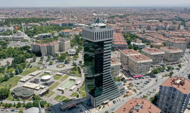Komyapı, TOKİ ile 2,5 milyar liralık yeni konut projesi için sözleşme imzaladı