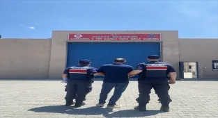 Samsun'da 10 yıl kesinleşmiş hapis cezasıyla aranan firari hükümlü yakalandı