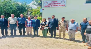 Şarkışla'da kömürlükte çıkan yangın hasara neden oldu 