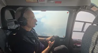 Ulaştırma ve Altyapı Bakanı Uraloğlu, Bursa'daki yangın bölgesini havadan inceledi: