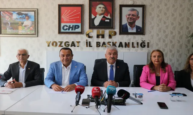 CHP heyeti, saha çalışmaları kapsamında Yozgat'ta gazetecilerle buluştu