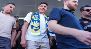 Edson Alvarez, Fenerbahçe için İstanbul'a geldi