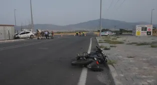 Gaziantep'te otomobille motosikletin çarpışması sonucu 1 kişi öldü, 3 kişi yaralandı