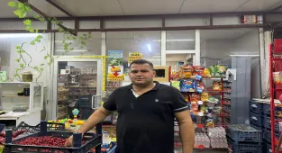 GÜNCELLEME - Adana'da market çalışanının darbedildiği anlar güvenlik kamerasınca kaydedildi