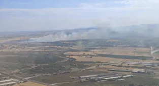 GÜNCELLEME - Çanakkale'de orman dışı alanda çıkan yangın kontrol altına alındı