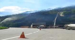 GÜNCELLEME - Gümüşhane'deki örtü yangını kontrol altına alındı