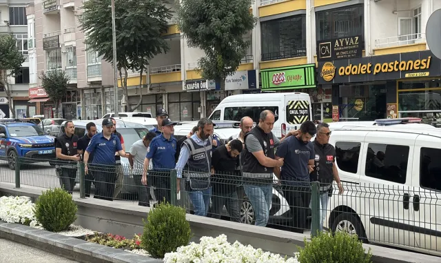 GÜNCELLEME - Telefonda dolandırıcılık yaptıkları iddiasıyla yakalanan 6 şüpheli tutuklandı
