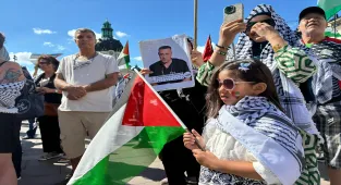 İsrail'in Gazze'ye yönelik saldırıları İsveç'te protesto edildi