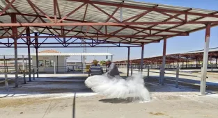 Kırşehir Canlı Hayvan Pazarı'nda ilaçlama ve temizlik çalışması yapıldı